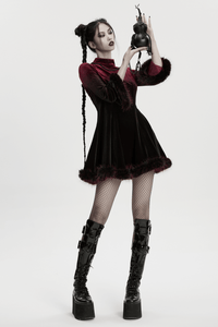 Black Gothic Gourd Crossbody Mini Bag with Chain Strap