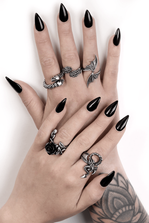 Pewter Viking Skull Torque Ring – Gothic Statement Jewelry